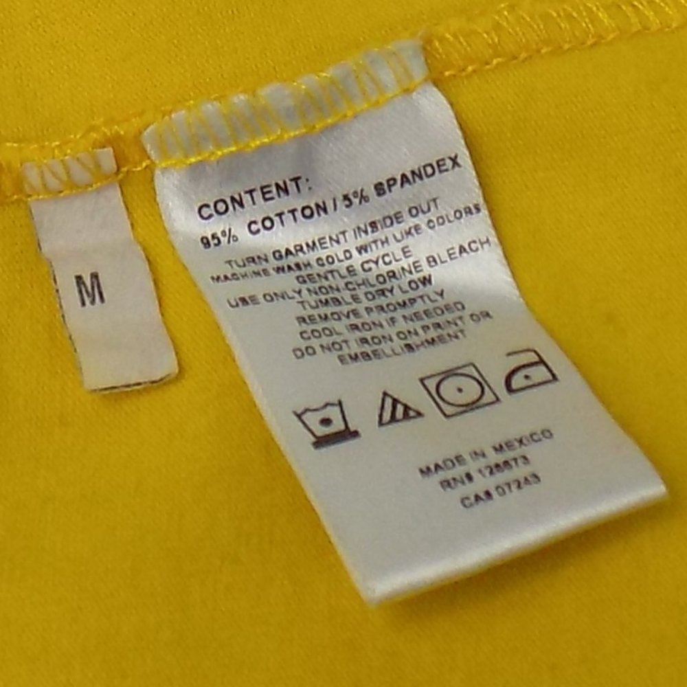 Ecko Red Ladies Embellished T-Shirt Size Medium - Picture 6 of 6